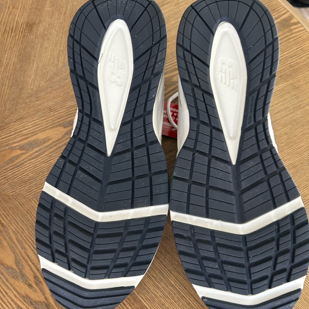 New Balance 608 Men's White and Navy Athletic Shoes - Picture 5 of 6